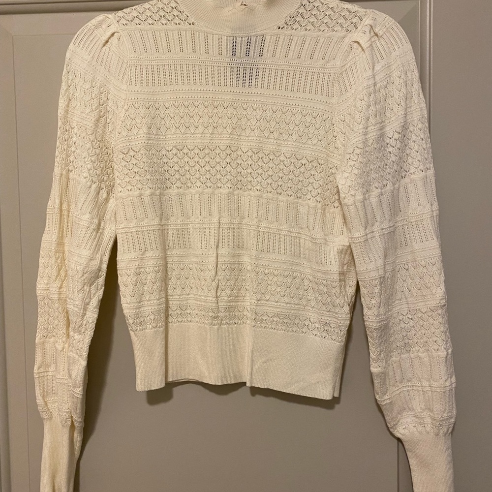 NWT Abercrombie light sweater